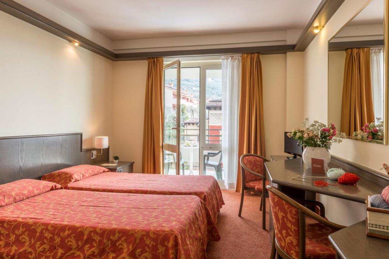 Hotel Drago - Garda Lake Collection 布雷佐内加尔达 外观 照片